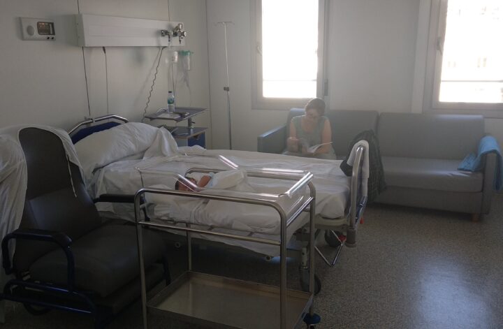 Standardowy pokój w szpitalu QuironSalud